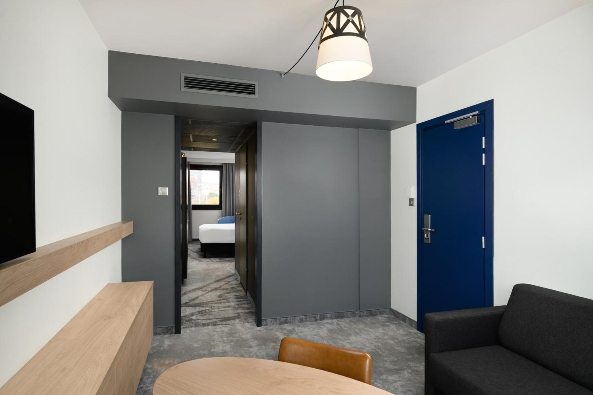 Superior Suite with Living Room,1646889258:JPEG